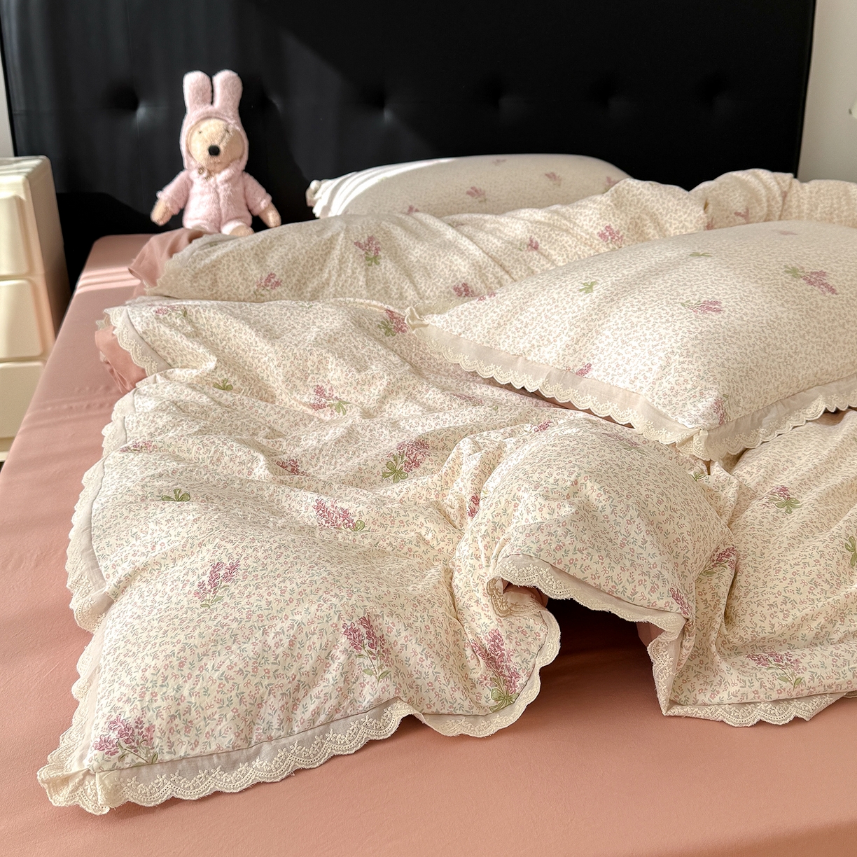 91家纺网 家纺一手货源 找家纺 铺尚美家纺 2026新款田园韩版花边款小碎花古法水洗仿棉A类云感棉四件套 春野