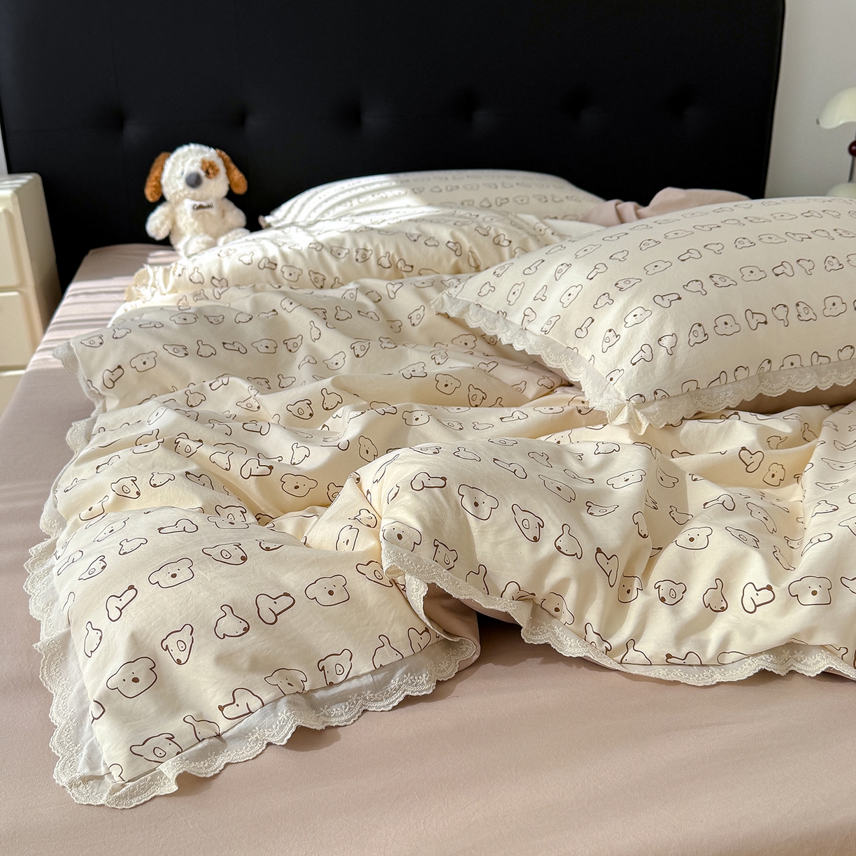 91家纺网 家纺一手货源 找家纺 铺尚美家纺 2026新款田园韩版花边款小碎花古法水洗仿棉A类云感棉四件套 萌宠