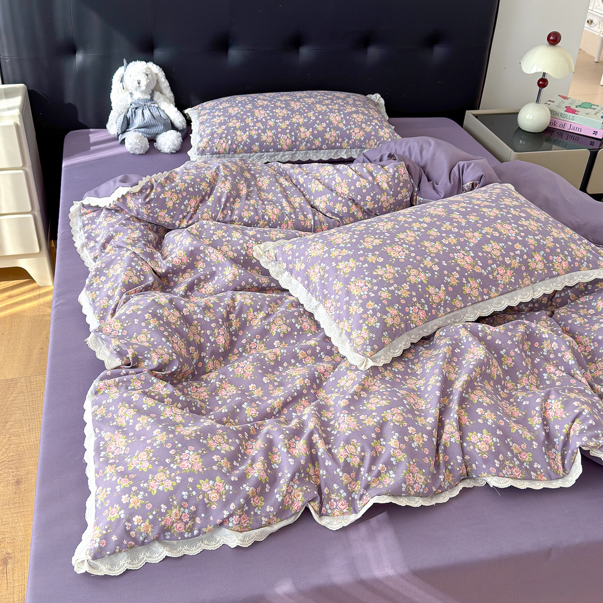 91家纺网 家纺一手货源 找家纺 铺尚美家纺 2026新款田园韩版花边款小碎花古法水洗仿棉A类云感棉四件套 枝雨花繁