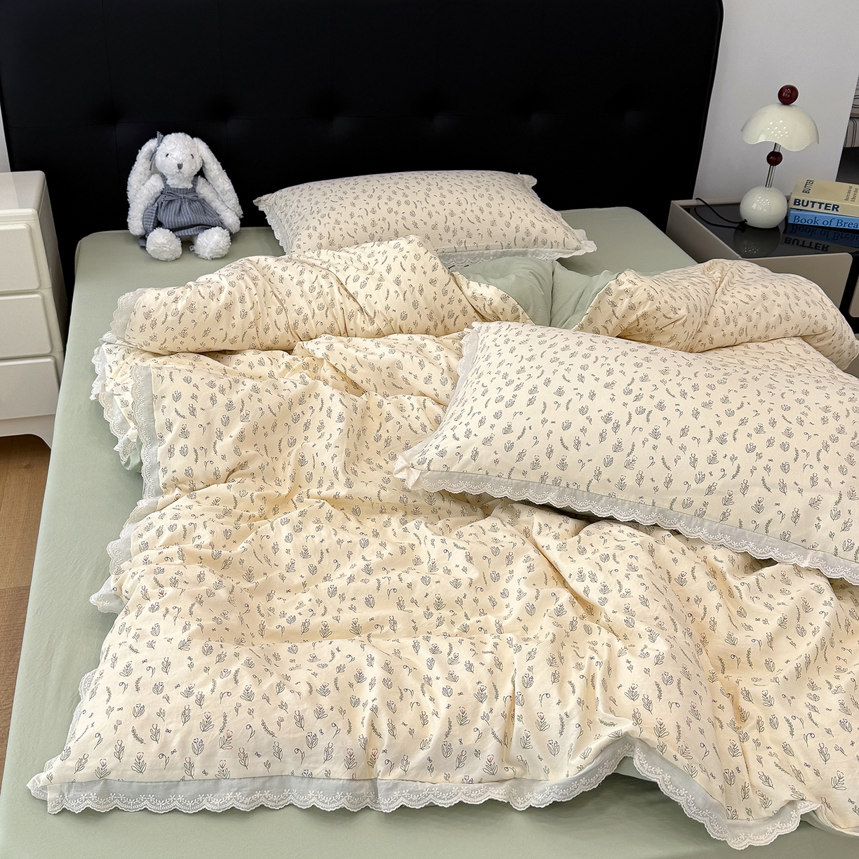 91家纺网 家纺一手货源 找家纺 铺尚美家纺 2026新款田园韩版花边款小碎花古法水洗仿棉A类云感棉四件套 千寻绿