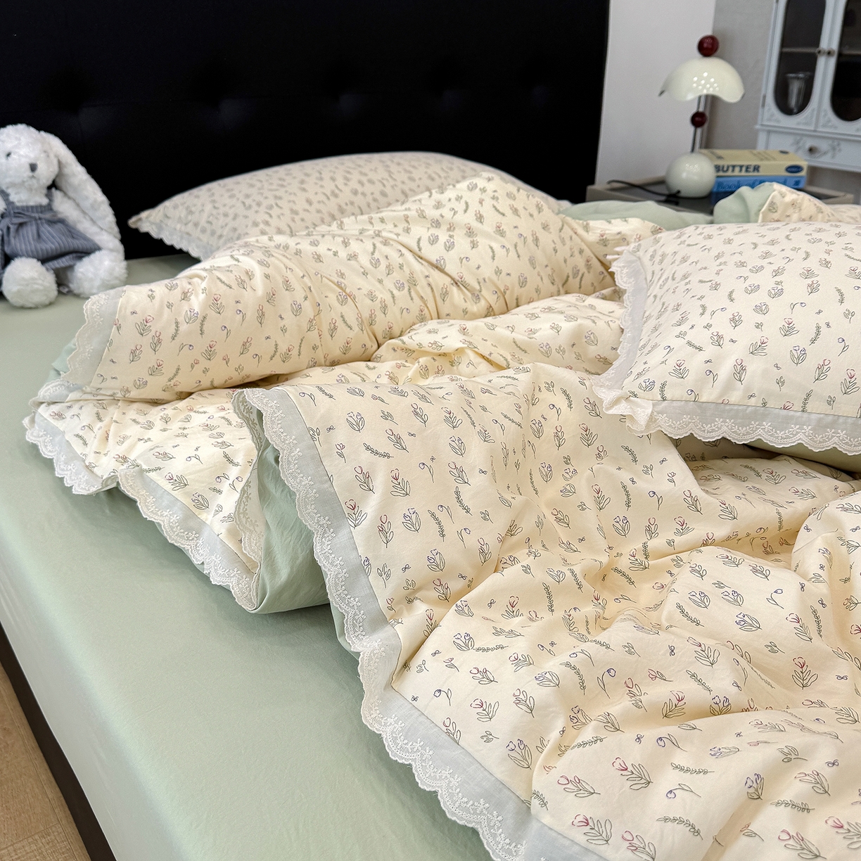 91家纺网 家纺一手货源 找家纺 铺尚美家纺 2026新款田园韩版花边款小碎花古法水洗仿棉A类云感棉四件套 千寻绿