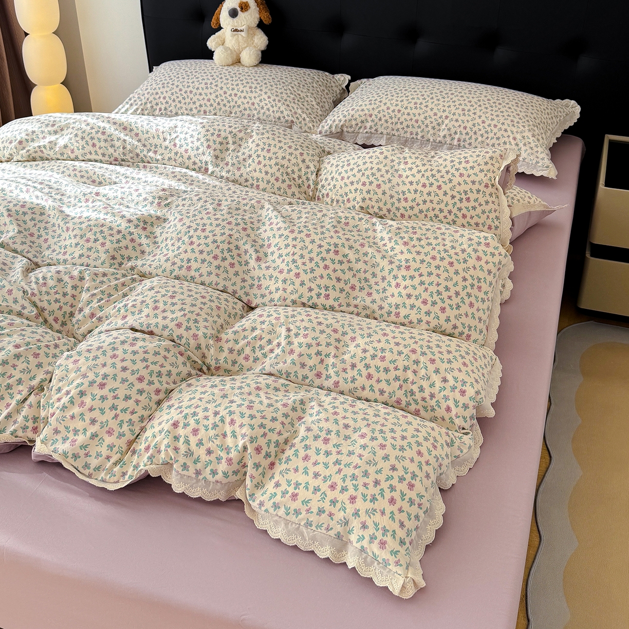 91家纺网 家纺一手货源 找家纺 铺尚美家纺 2026新款田园韩版花边款小碎花古法水洗仿棉A类云感棉四件套 花田故事