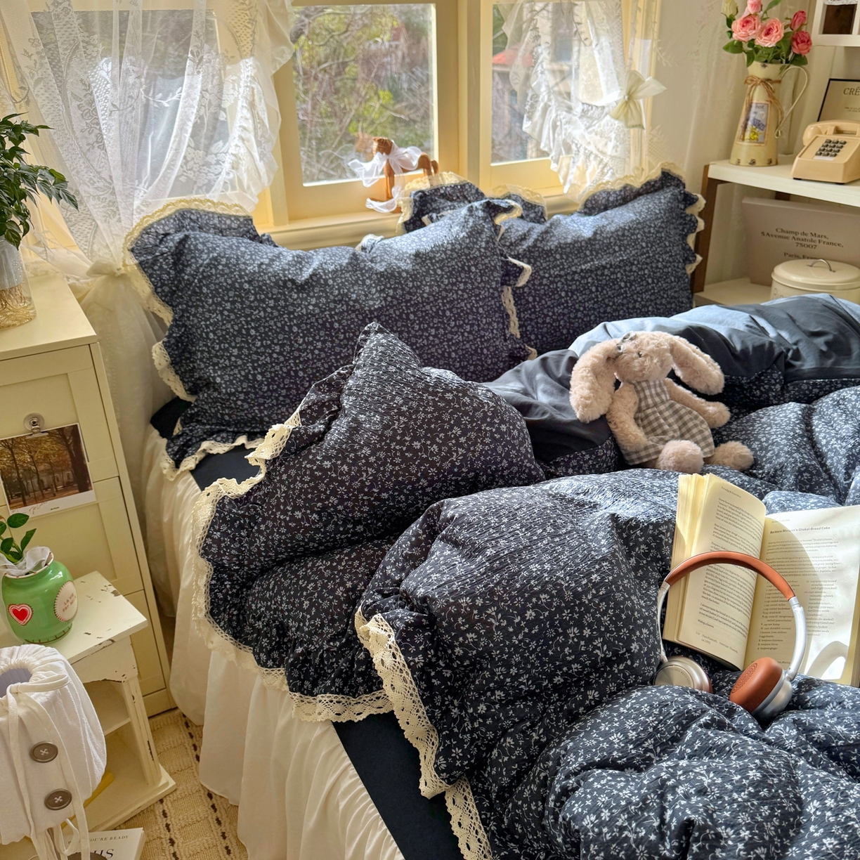 91家纺网 家纺一手货源 找家纺 （总）阿曼达 2026新款印花复古小碎花镂空蕾丝花边款四件套