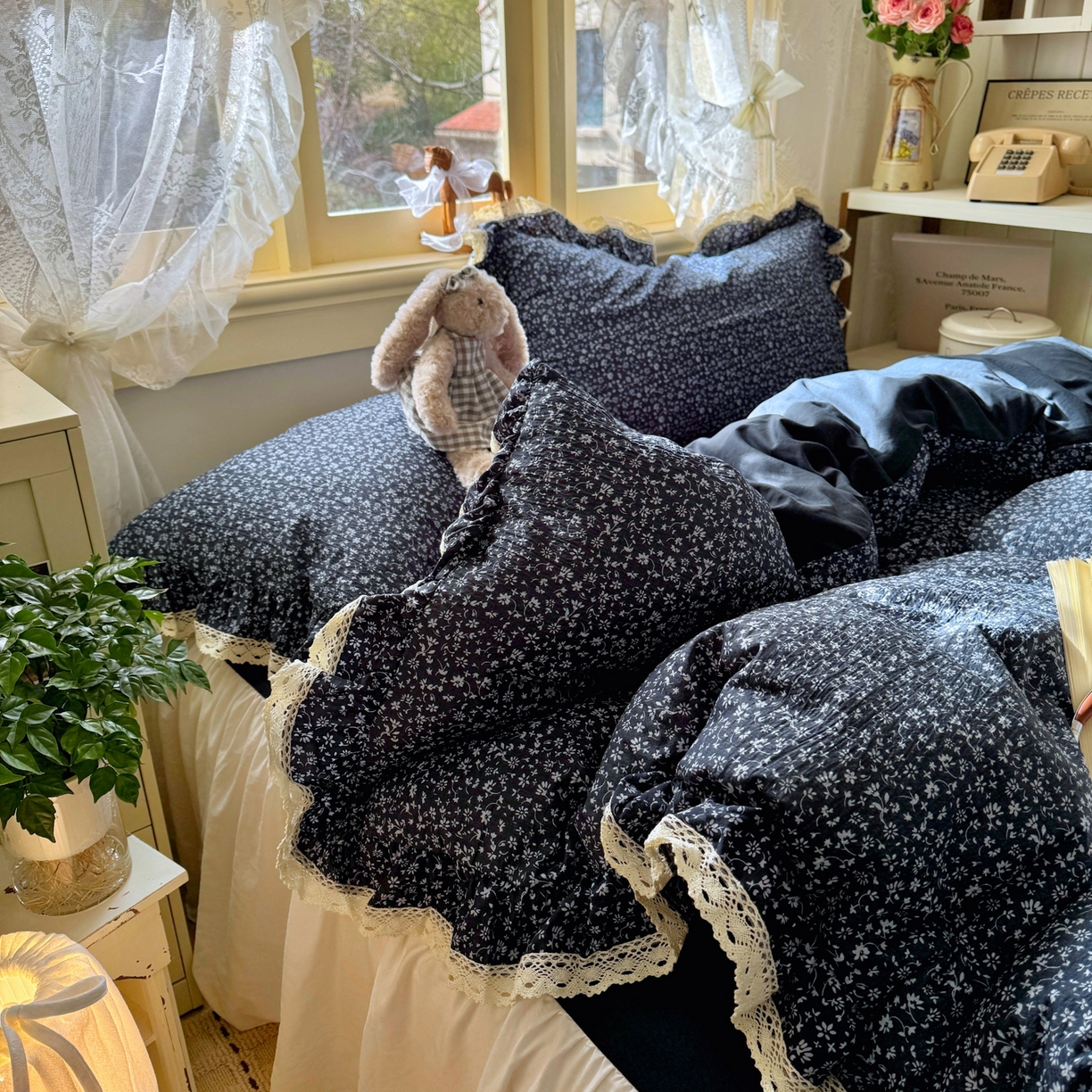 91家纺网 家纺一手货源 找家纺 （总）阿曼达 2026新款印花复古小碎花镂空蕾丝花边款四件套