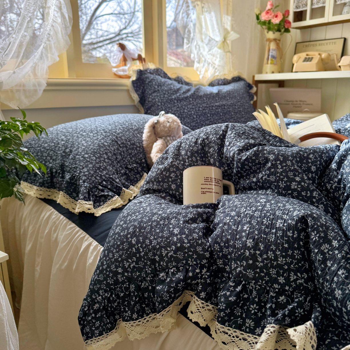 91家纺网 家纺一手货源 找家纺 （总）阿曼达 2026新款印花复古小碎花镂空蕾丝花边款四件套