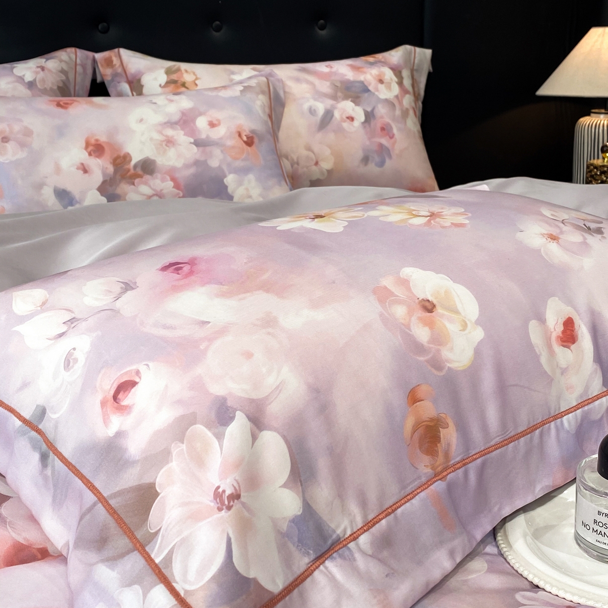 91家纺网 家纺一手货源 找家纺 启航家居 2026新款春夏天丝莱赛尔数码印花四件套 云间素语紫