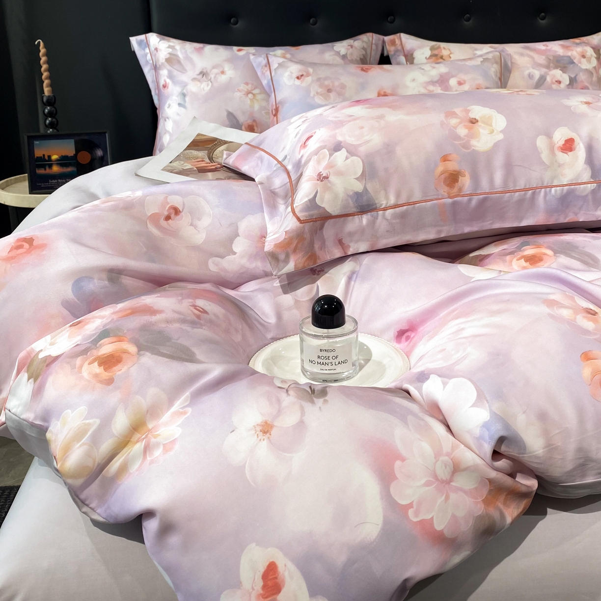 91家纺网 家纺一手货源 找家纺 启航家居 2026新款春夏天丝莱赛尔数码印花四件套 云间素语紫