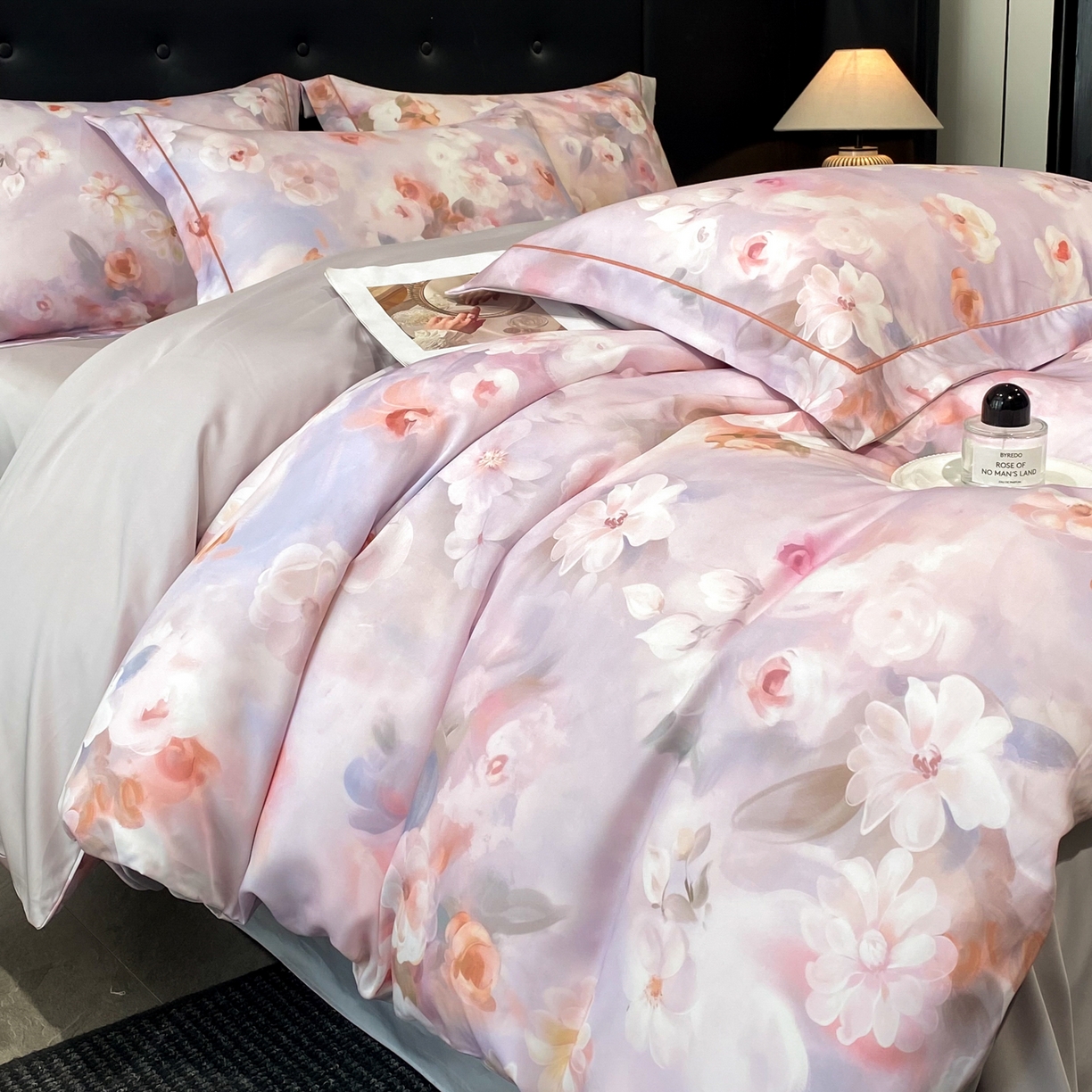 91家纺网 家纺一手货源 找家纺 启航家居 2026新款春夏天丝莱赛尔数码印花四件套 云间素语紫