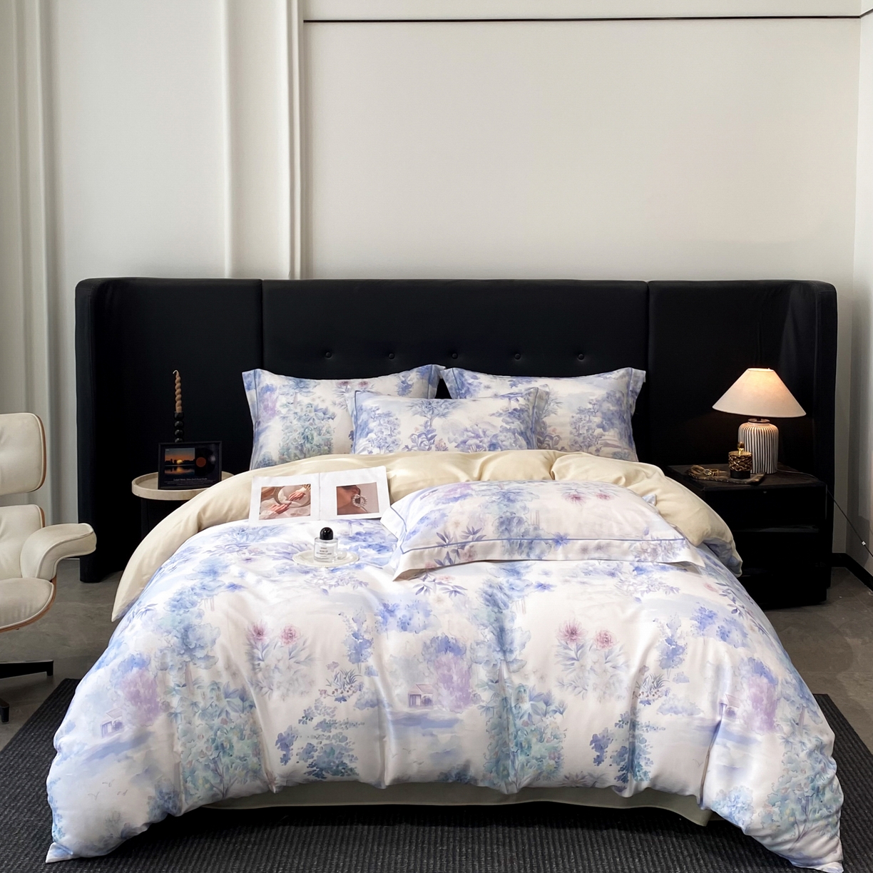 91家纺网 家纺一手货源 找家纺 启航家居 2026新款春夏天丝莱赛尔数码印花四件套 早春的树蓝