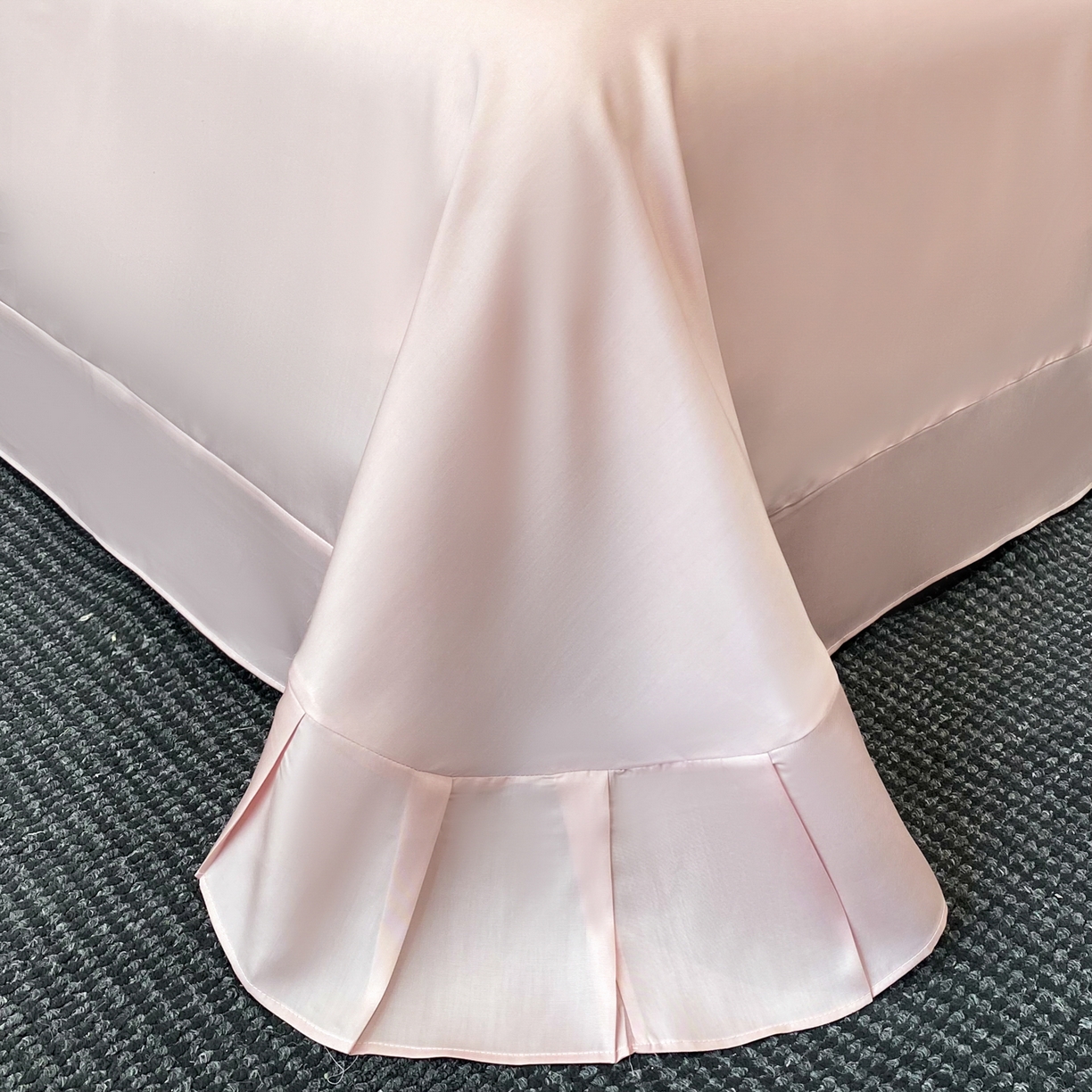 91家纺网 家纺一手货源 找家纺 启航家居 2026新款春夏天丝莱赛尔数码印花四件套 早春的树紫