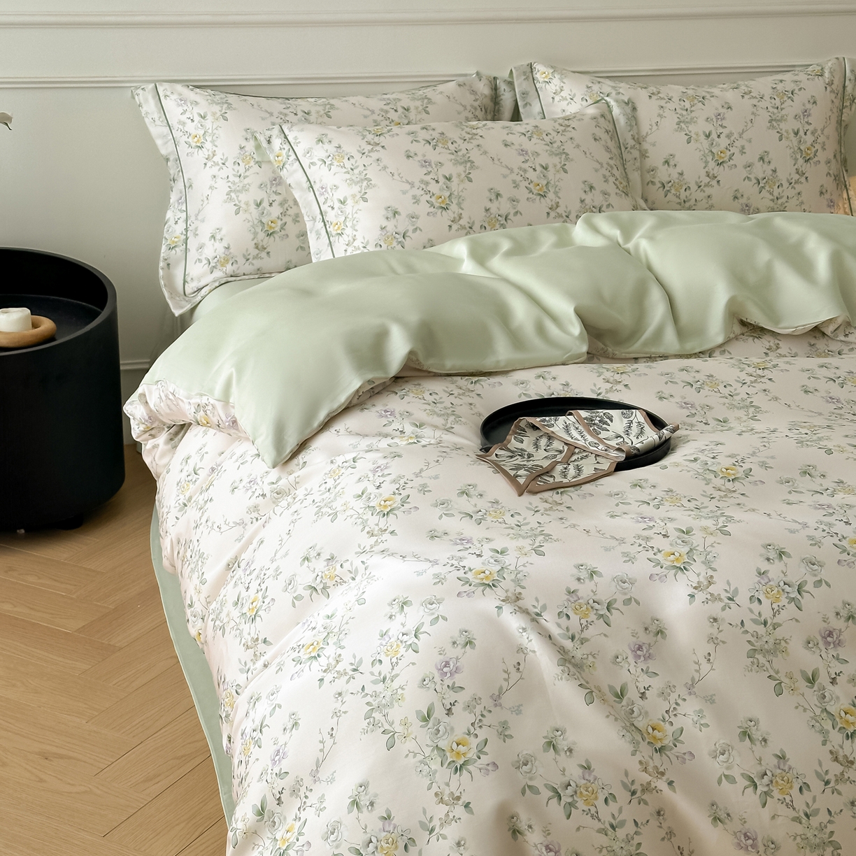 91家纺网 家纺一手货源 找家纺 启航家居 2026新款春夏天丝莱赛尔数码印花四件套 栀花语粉