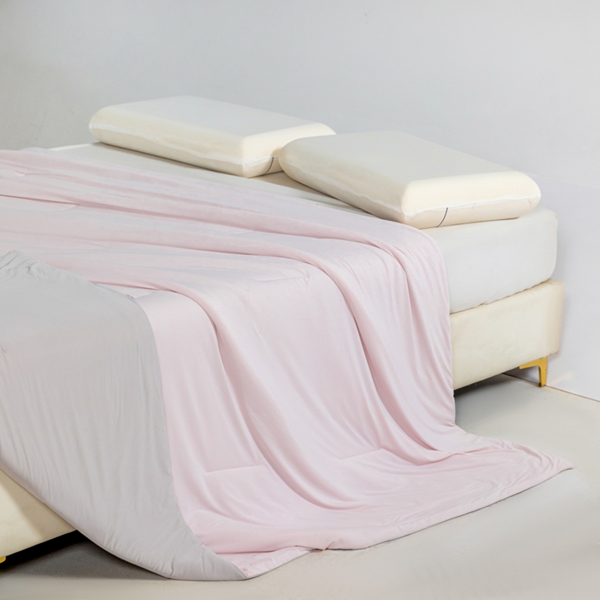 91家纺网 家纺一手货源 找家纺 云玲时尚 2026新款凉感丝深睡夏被被子被芯 杏仁咖