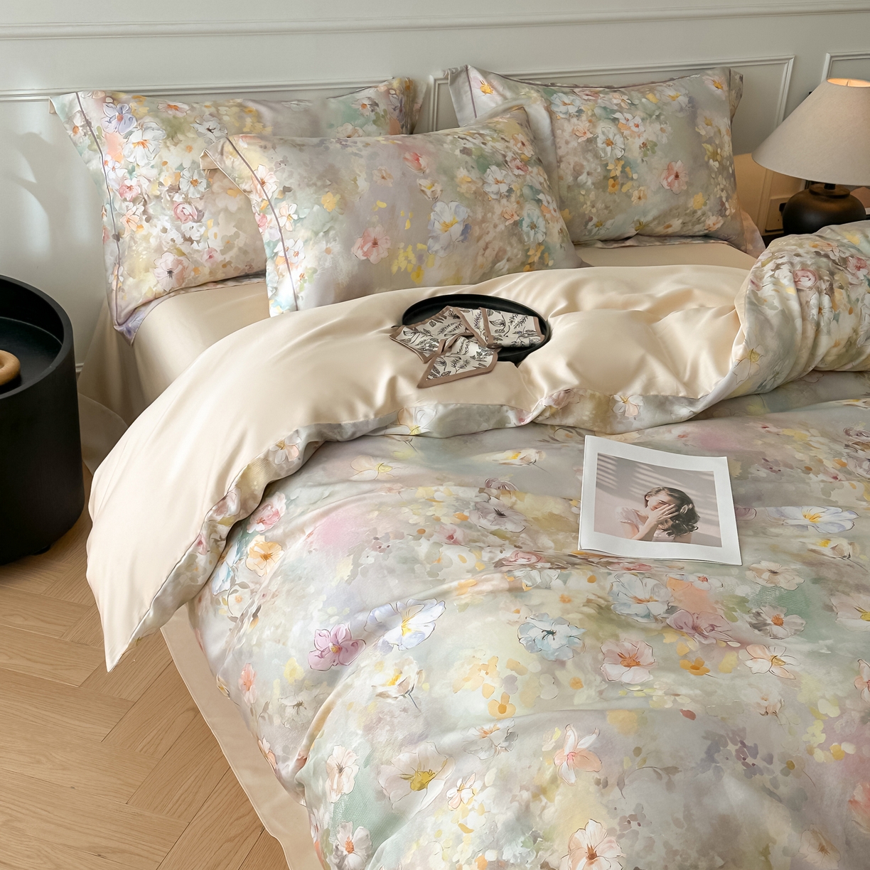 91家纺网 家纺一手货源 找家纺 启航家居 2026新款春夏天丝莱赛尔数码印花四件套 紫陌紫