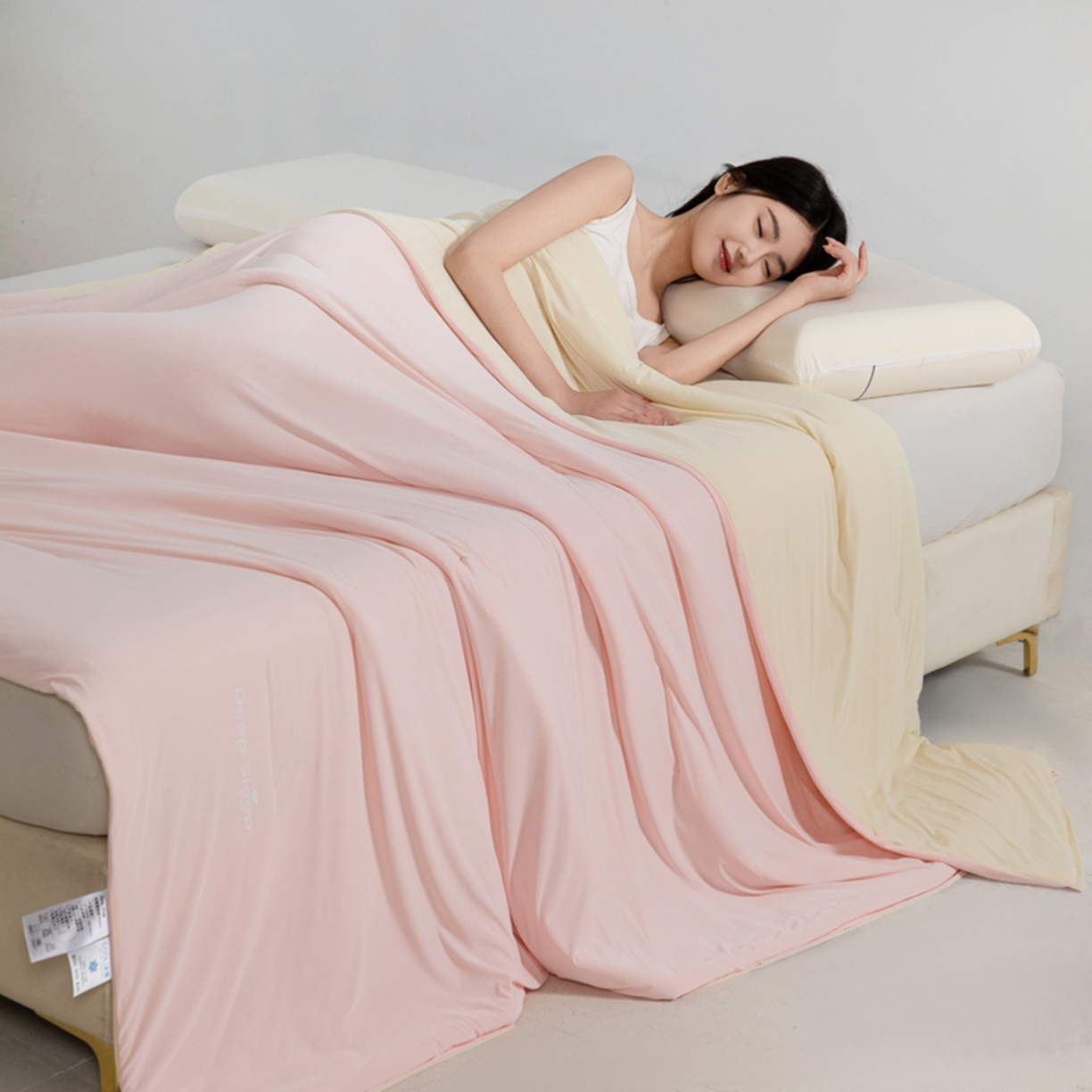 云玲时尚 2026新款凉感丝深睡夏被被子被芯 菊雾粉