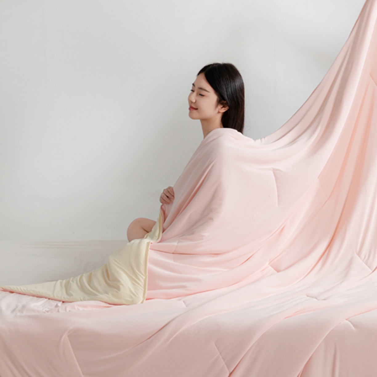 91家纺网 家纺一手货源 找家纺 云玲时尚 2026新款凉感丝深睡夏被被子被芯 菊雾粉