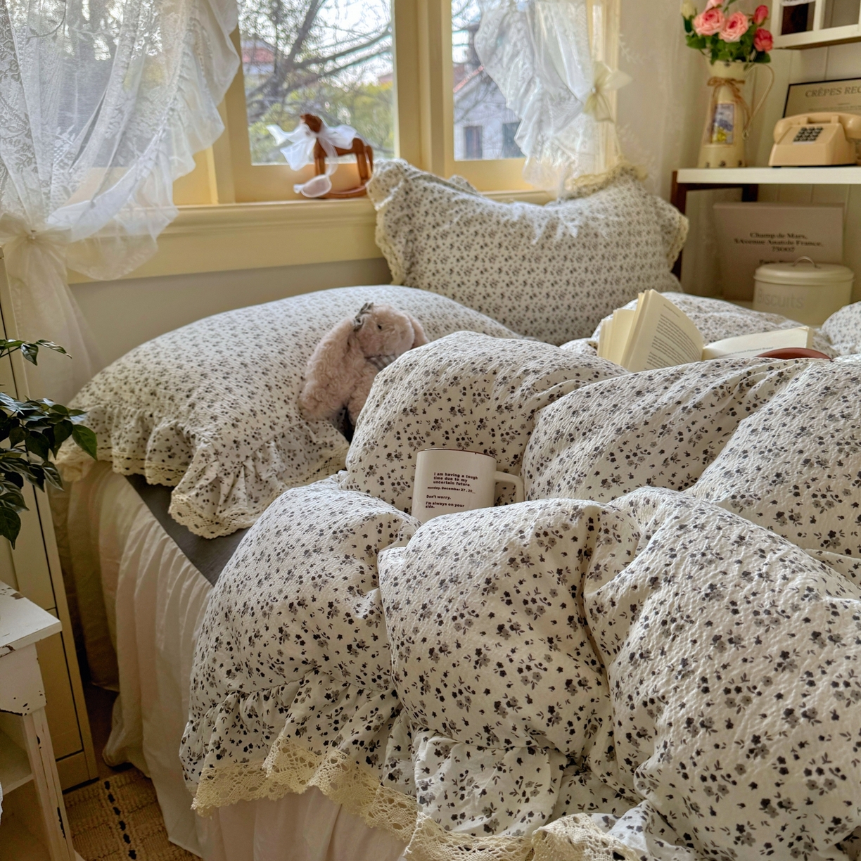 91家纺网 家纺一手货源 找家纺 阿曼达 2026新款印花复古小碎花镂空蕾丝花边款四件套 复古小蕾丝-松月间.米