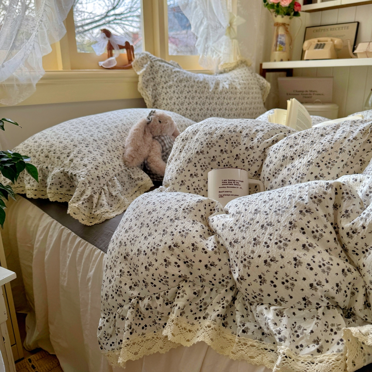 91家纺网 家纺一手货源 找家纺 阿曼达 2026新款印花复古小碎花镂空蕾丝花边款四件套 复古小蕾丝-松月间.米