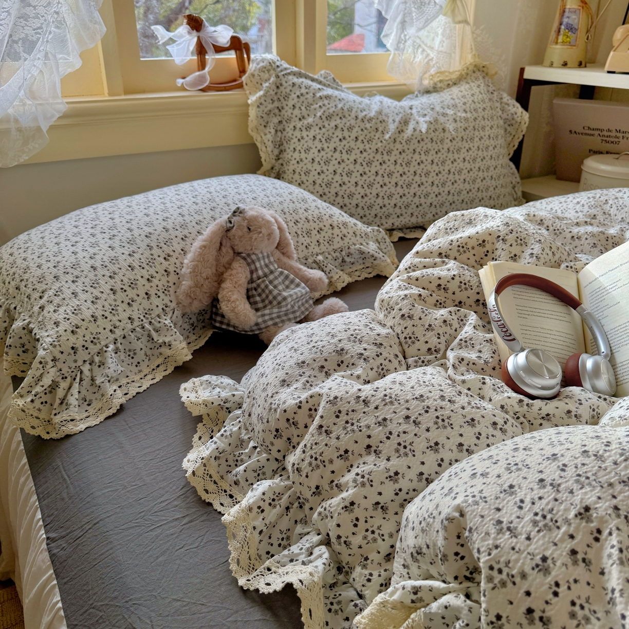 91家纺网 家纺一手货源 找家纺 阿曼达 2026新款印花复古小碎花镂空蕾丝花边款四件套 复古小蕾丝-松月间.米