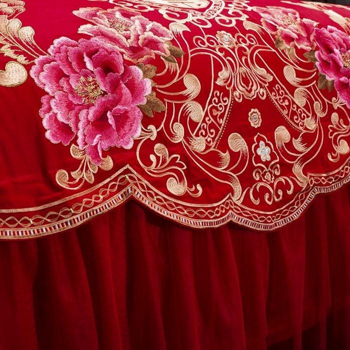 91家纺网 家纺一手货源 找家纺 慕她家纺 慕她畅销款全棉纯棉婚庆四件套大红色刺绣结婚床上用品 花蔓喜多 大红