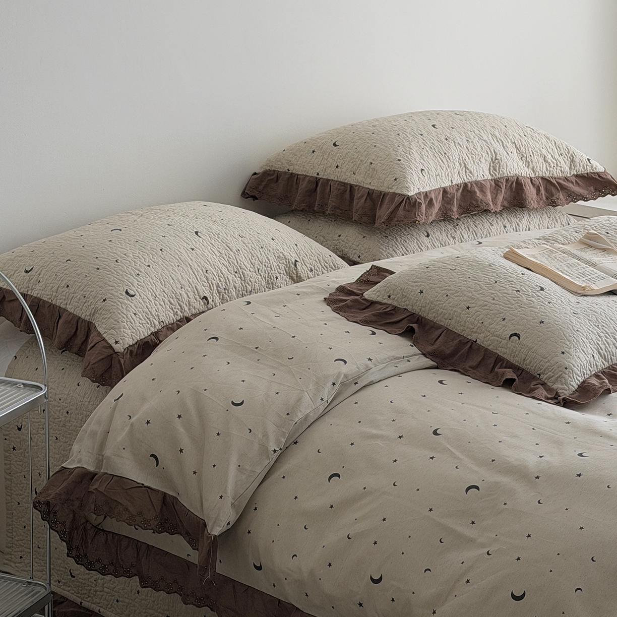 91家纺网 家纺一手货源 找家纺 佰织鑫家居 2026新款全棉法式砂洗棉花床盖款被套四件套星星月亮