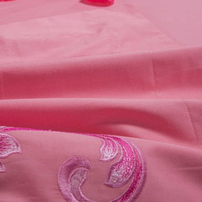 91家纺网 家纺一手货源 找家纺 慕她家纺 慕她畅销款全棉纯棉婚庆四件套大红色刺绣结婚床上用品 花蔓喜多 玉色