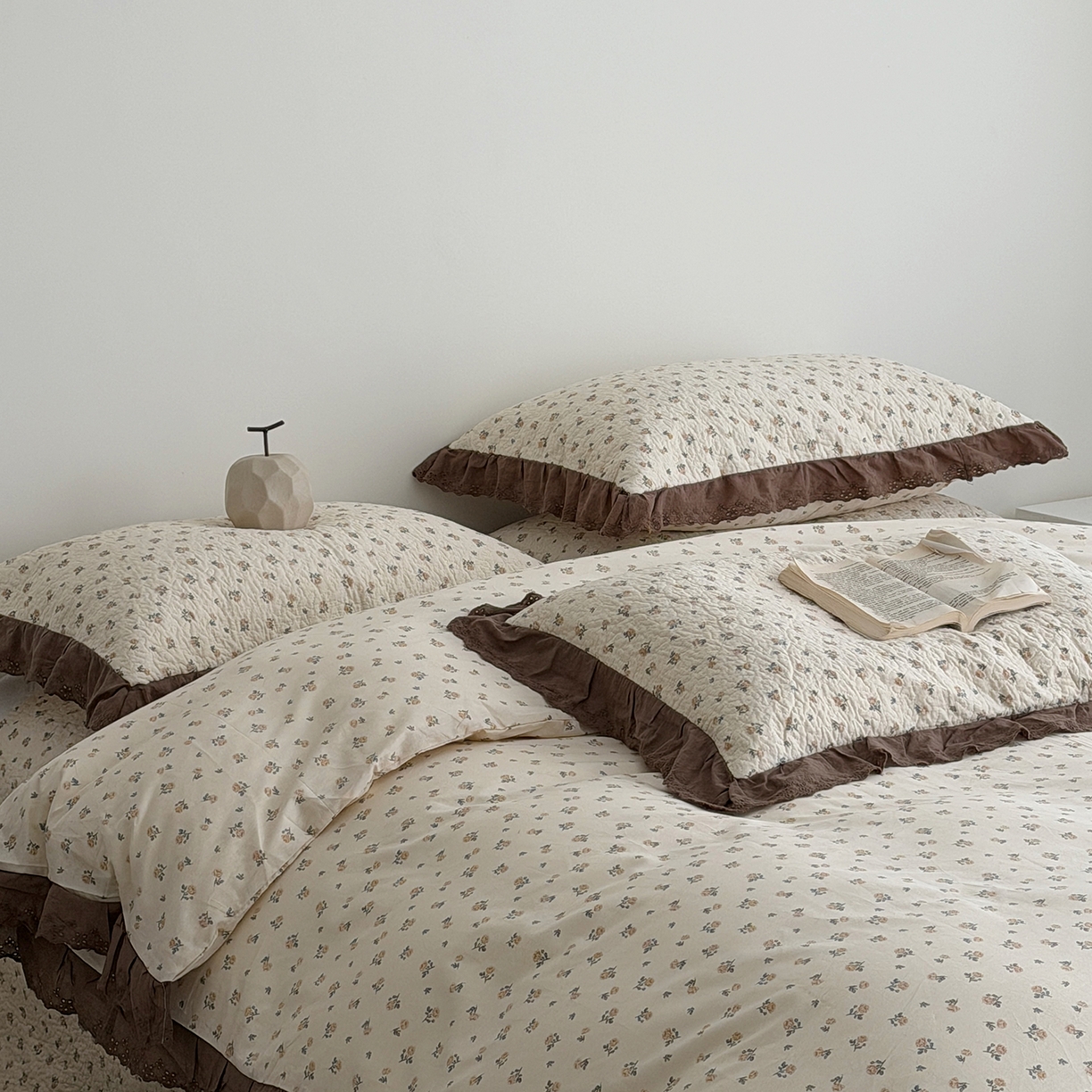 91家纺网 家纺一手货源 找家纺 佰织鑫家居 2026新款全棉法式砂洗棉花床盖款被套四件套艾莎