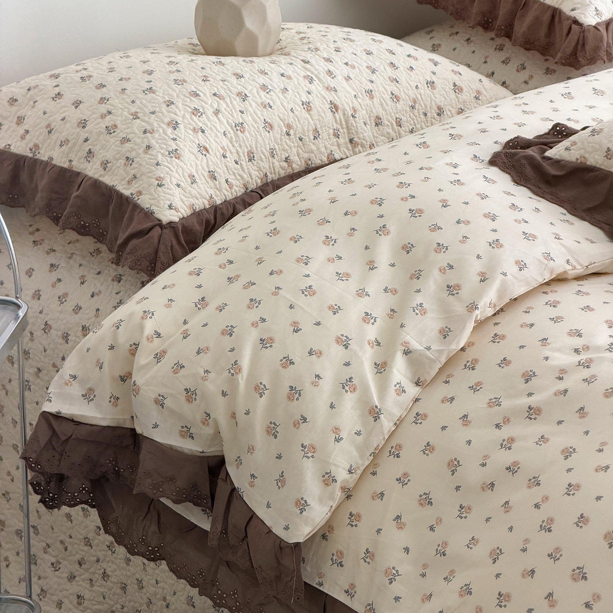 91家纺网 家纺一手货源 找家纺 佰织鑫家居 2026新款全棉法式砂洗棉花床盖款被套四件套艾莎