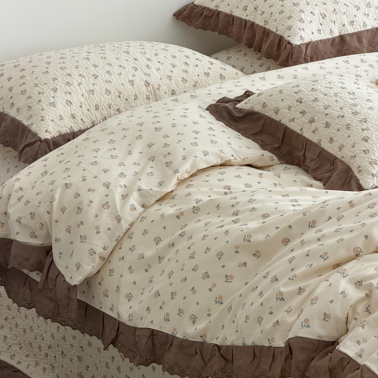 91家纺网 家纺一手货源 找家纺 佰织鑫家居 2026新款全棉法式砂洗棉花床盖款被套四件套艾莎