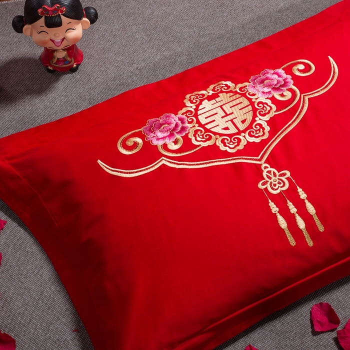 91家纺网 家纺一手货源 找家纺 慕她家纺 慕她畅销款全棉纯棉婚庆四件套大红色刺绣结婚床上用品 浪漫爱情