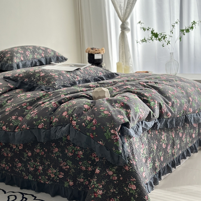 91家纺网 家纺一手货源 找家纺 佰织鑫家居 2026新款全棉法式砂洗棉花床盖款被套四件套 小美