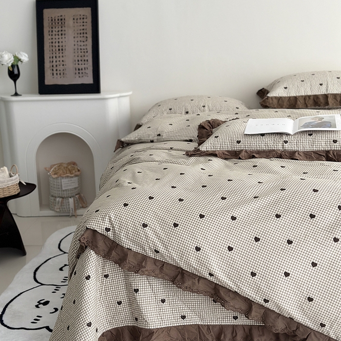 91家纺网 家纺一手货源 找家纺 佰织鑫家居 2026新款全棉法式砂洗棉花床盖款被套四件套 甜心格