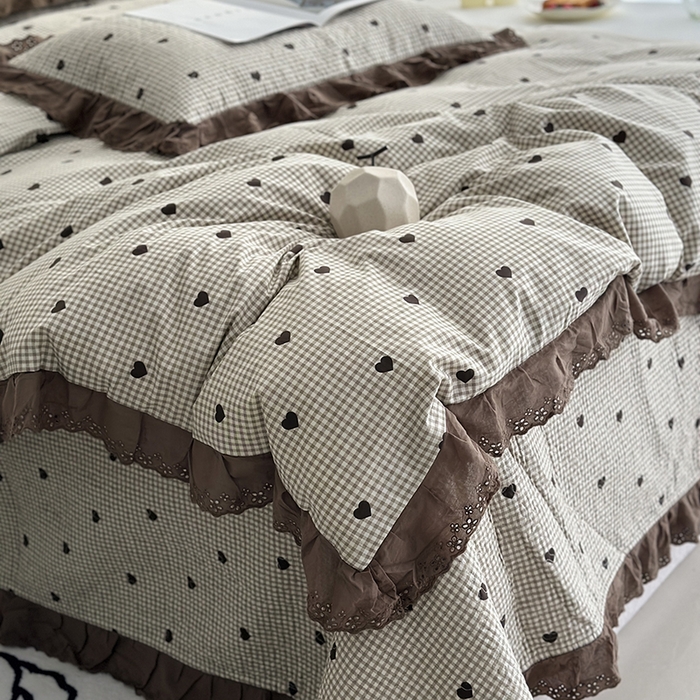 91家纺网 家纺一手货源 找家纺 佰织鑫家居 2026新款全棉法式砂洗棉花床盖款被套四件套 甜心格