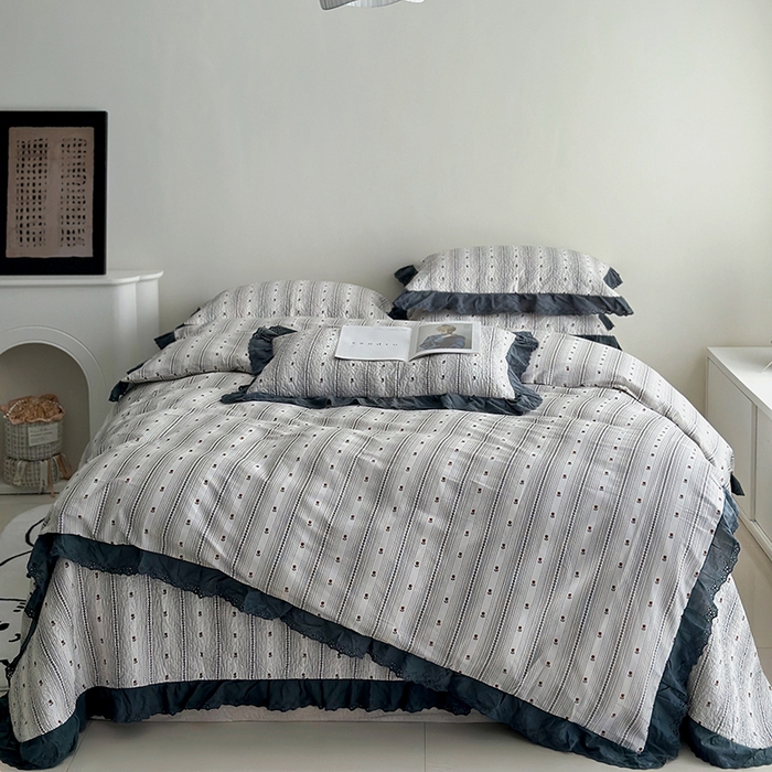 91家纺网 家纺一手货源 找家纺 佰织鑫家居 2026新款全棉法式砂洗棉花床盖款被套四件套 伦敦雾灰