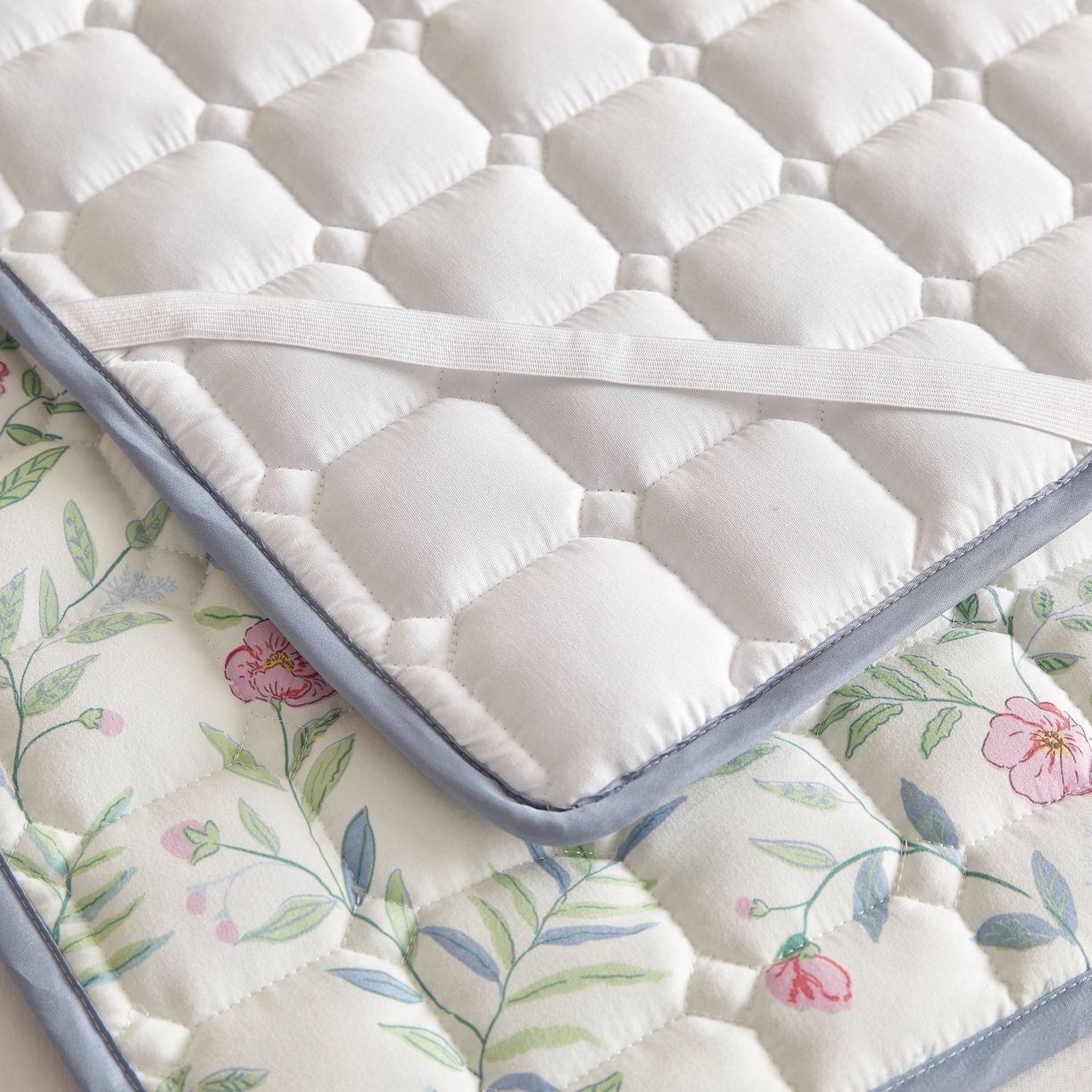 91家纺网 家纺一手货源 找家纺 （总）小桃姐家纺 2026新款四季夹棉防水床护垫 隔脏床垫姨妈垫儿童隔尿垫夹棉枕套