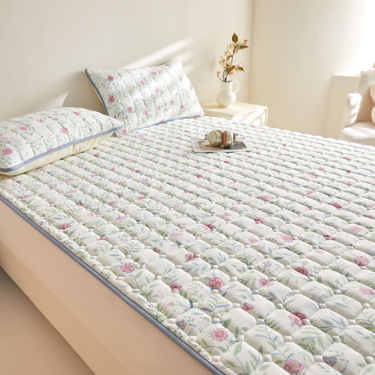 91家纺网 家纺一手货源 找家纺 （总）小桃姐家纺 2026新款四季夹棉防水床护垫 隔脏床垫姨妈垫儿童隔尿垫夹棉枕套