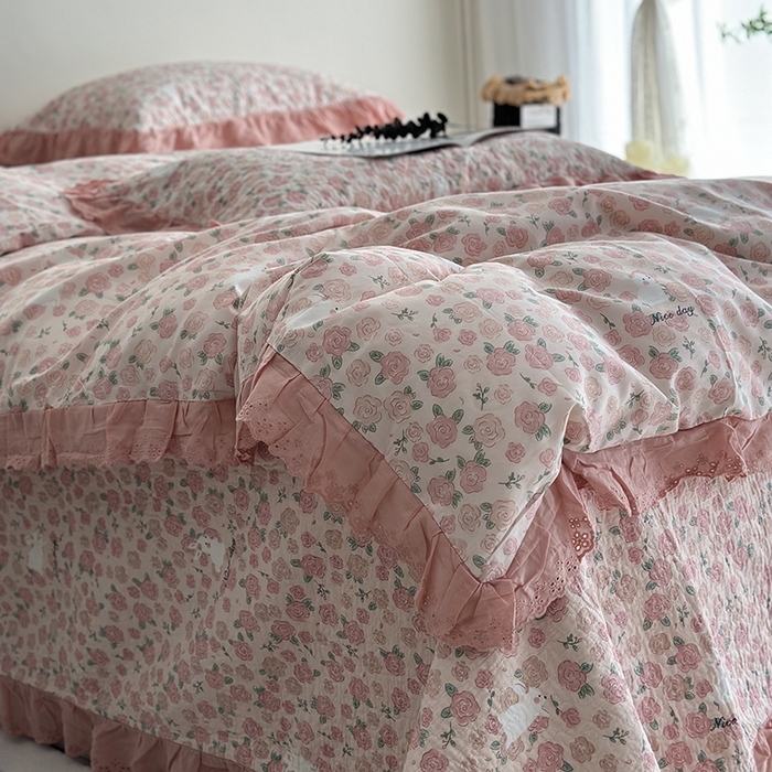 91家纺网 家纺一手货源 找家纺 佰织鑫家居 2026新款全棉法式砂洗棉花床盖款被套四件套 爱情故事