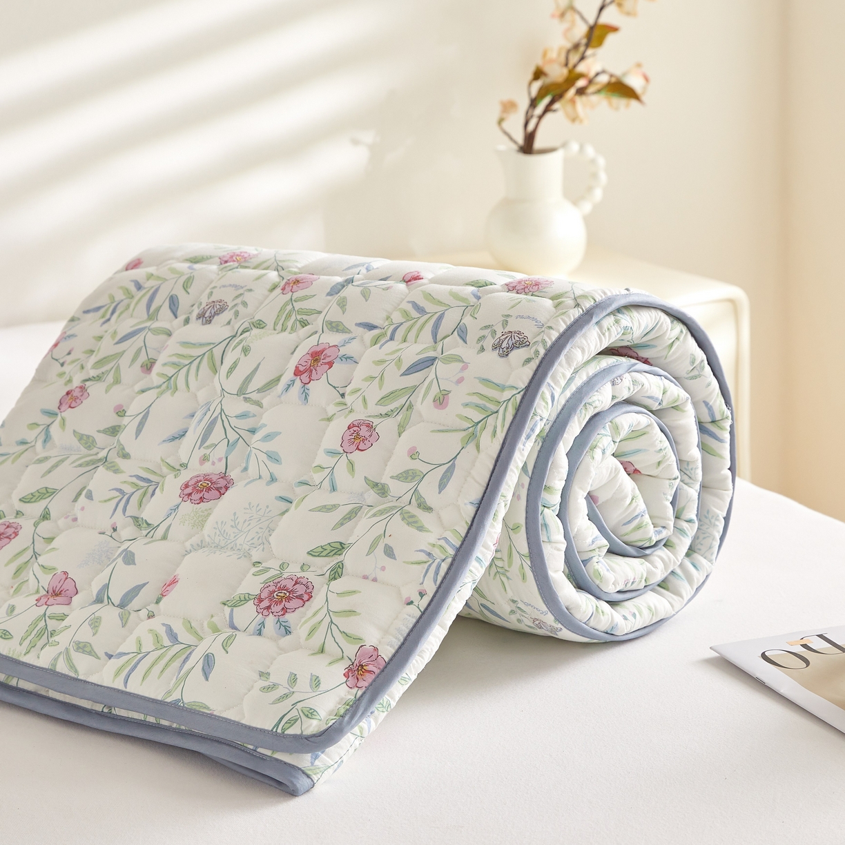 91家纺网 家纺一手货源 找家纺 小桃姐家纺 2026新款四季夹棉防水床护垫 隔脏床垫姨妈垫儿童隔尿垫夹棉枕套 春日来信