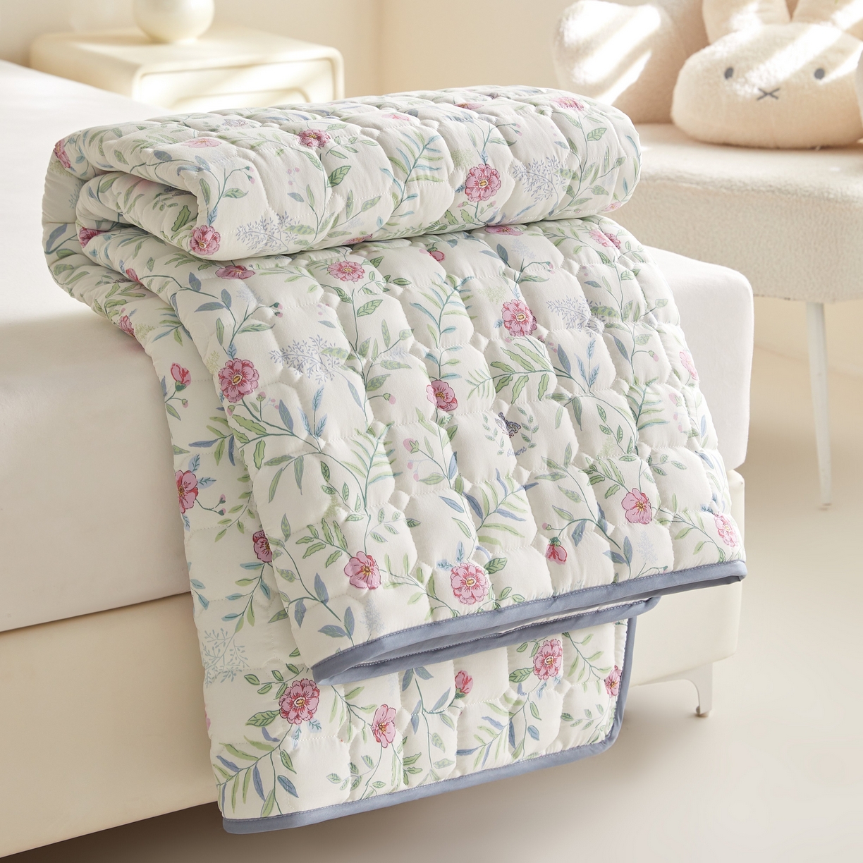 91家纺网 家纺一手货源 找家纺 小桃姐家纺 2026新款四季夹棉防水床护垫 隔脏床垫姨妈垫儿童隔尿垫夹棉枕套 春日来信