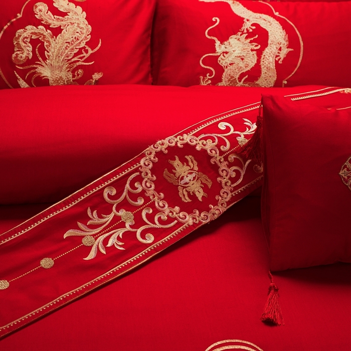 91家纺网 家纺一手货源 找家纺 慕她家纺 慕她畅销款全棉纯棉婚庆四件套大红色刺绣结婚床上用品 盘龙舞凤