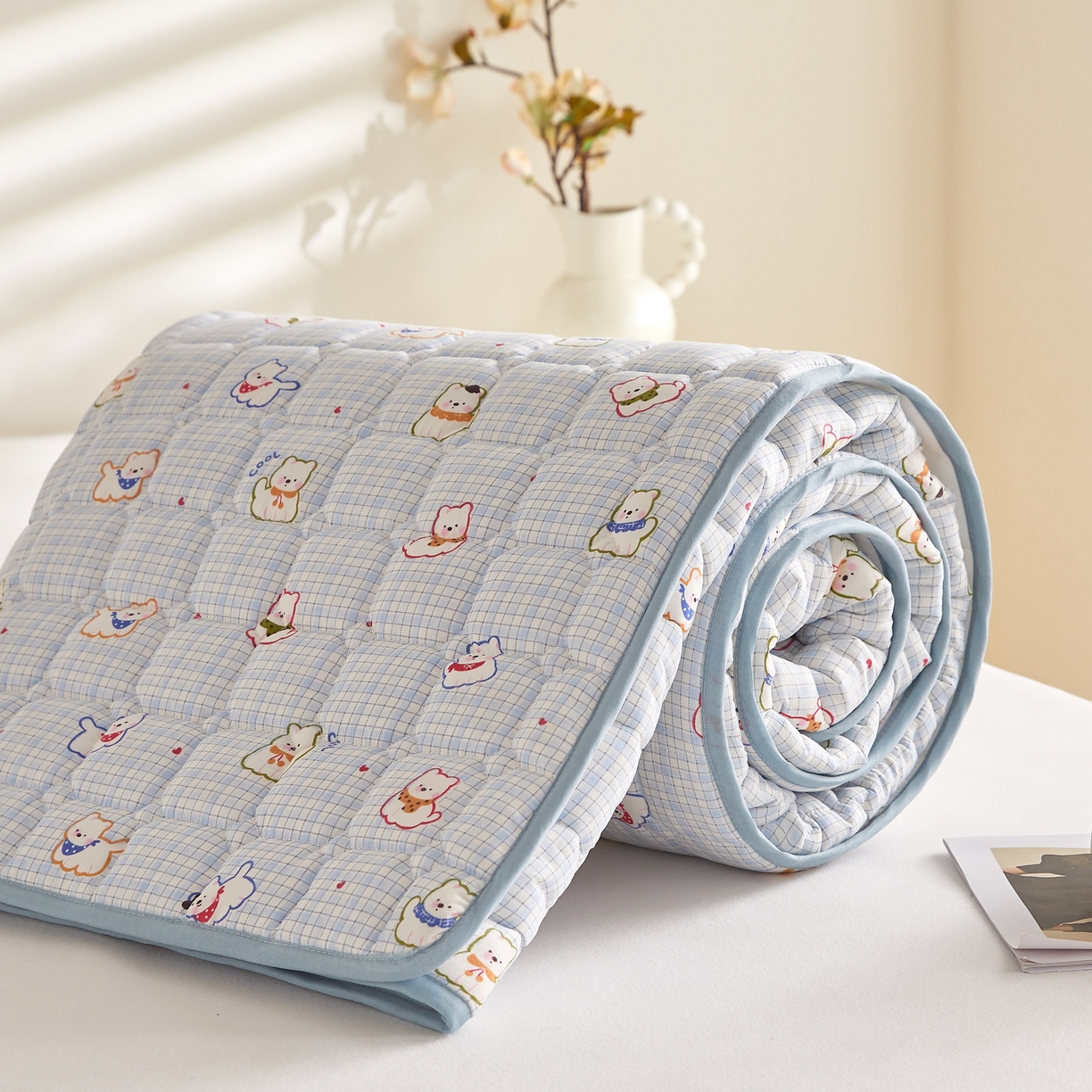 91家纺网 家纺一手货源 找家纺 小桃姐家纺 2026新款四季夹棉防水床护垫 隔脏床垫姨妈垫儿童隔尿垫夹棉枕套 格纹小狗