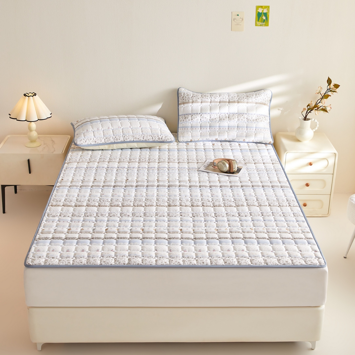 91家纺网 家纺一手货源 找家纺 小桃姐家纺 2026新款四季夹棉防水床护垫 隔脏床垫姨妈垫儿童隔尿垫夹棉枕套 海盐童话