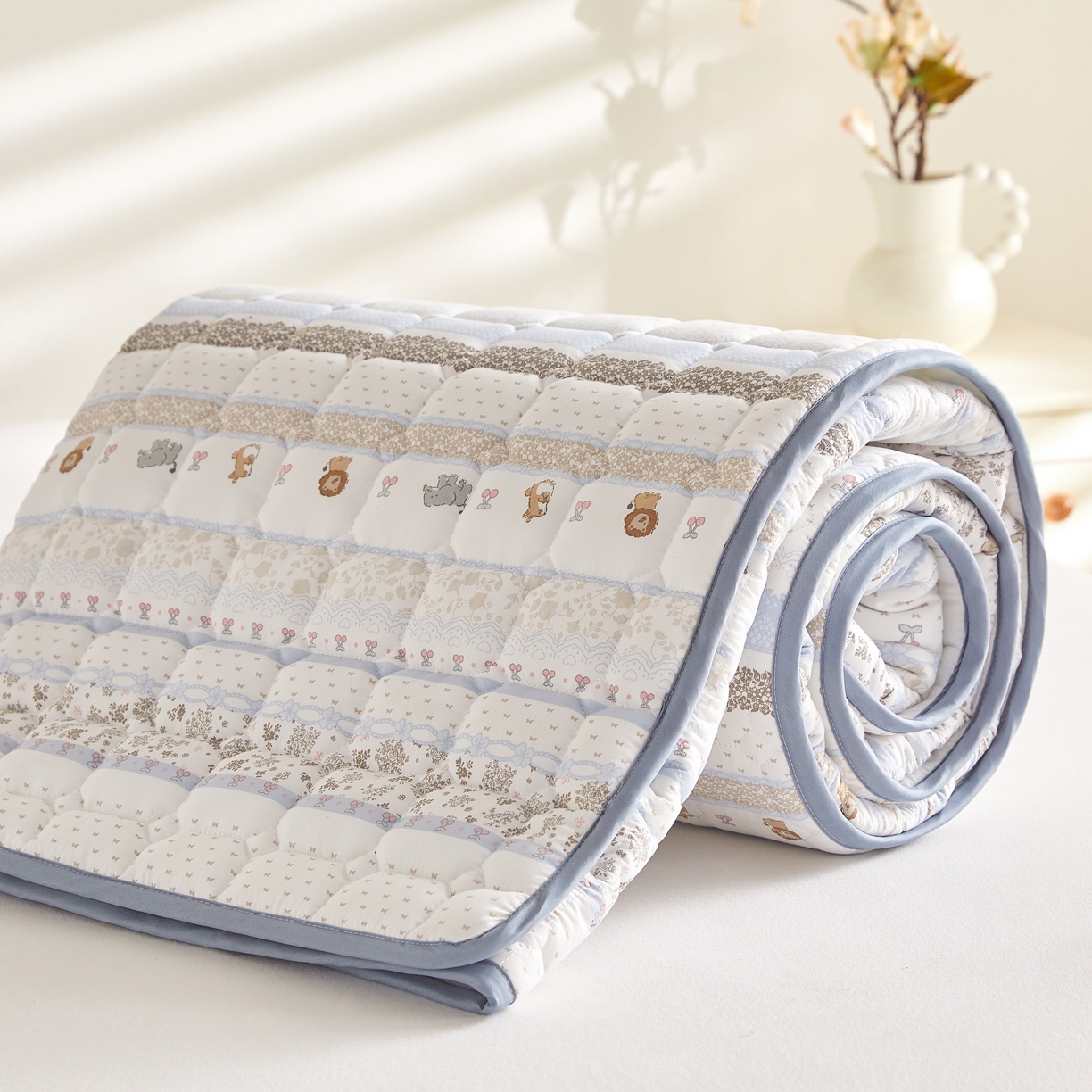 91家纺网 家纺一手货源 找家纺 小桃姐家纺 2026新款四季夹棉防水床护垫 隔脏床垫姨妈垫儿童隔尿垫夹棉枕套 海盐童话