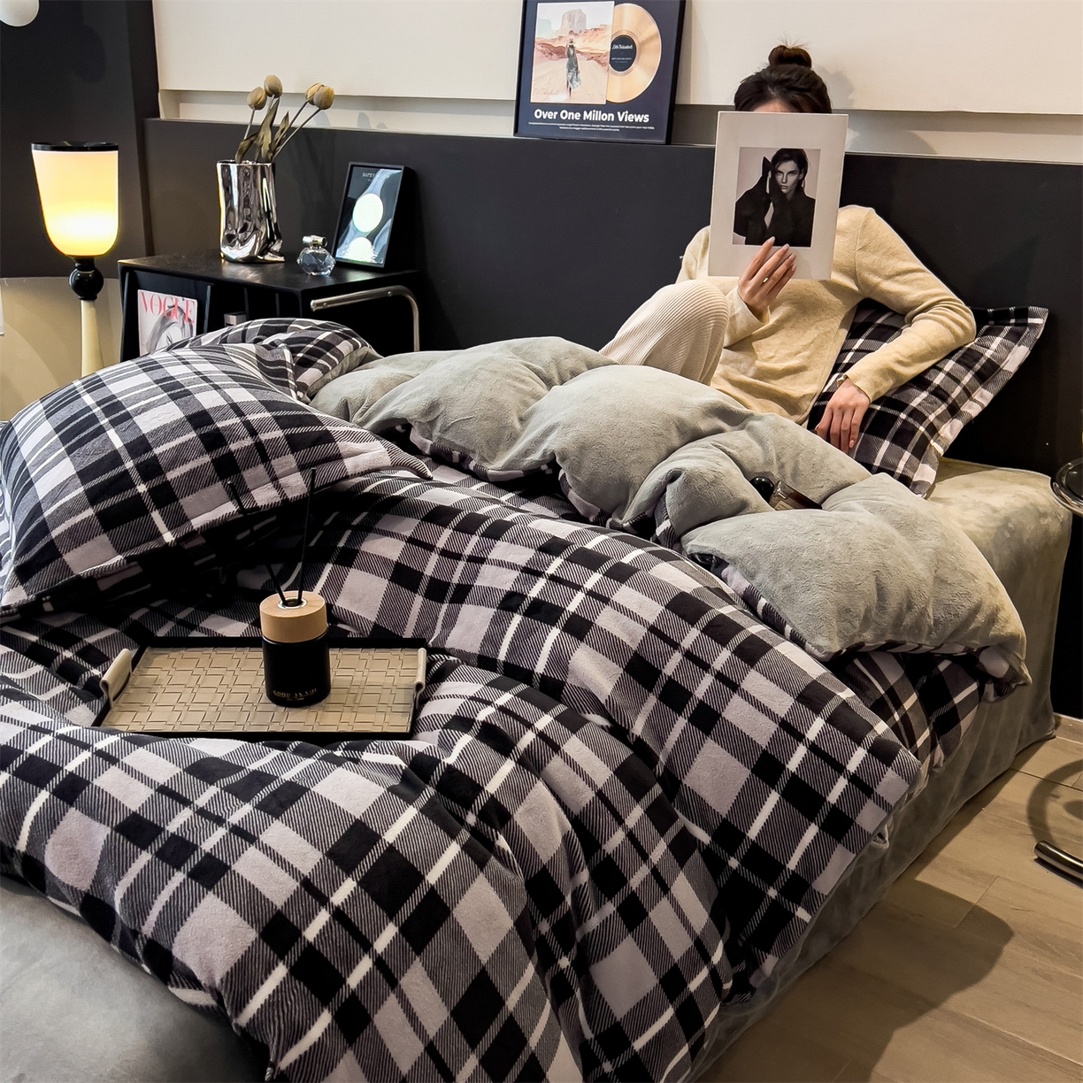 91家纺网 家纺一手货源 找家纺 布凡家居 2026新款A类中古风牛奶绒四件套 绒套件-黑白格纹