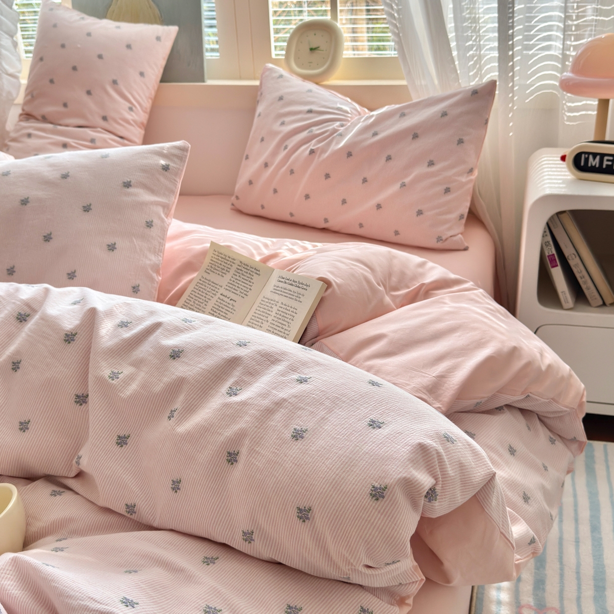 91家纺网 家纺一手货源 找家纺 寐居家纺 2026新款舒适全棉水洗棉提花四件套 提花-铃兰粉