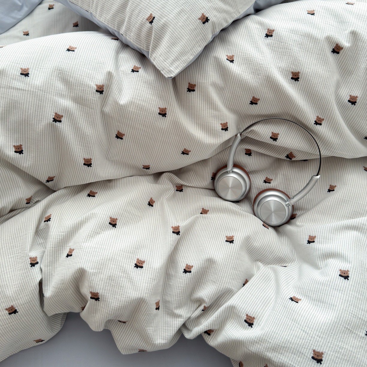 91家纺网 家纺一手货源 找家纺 寐居家纺 2026新款舒适全棉水洗棉提花四件套 提花-小熊蓝