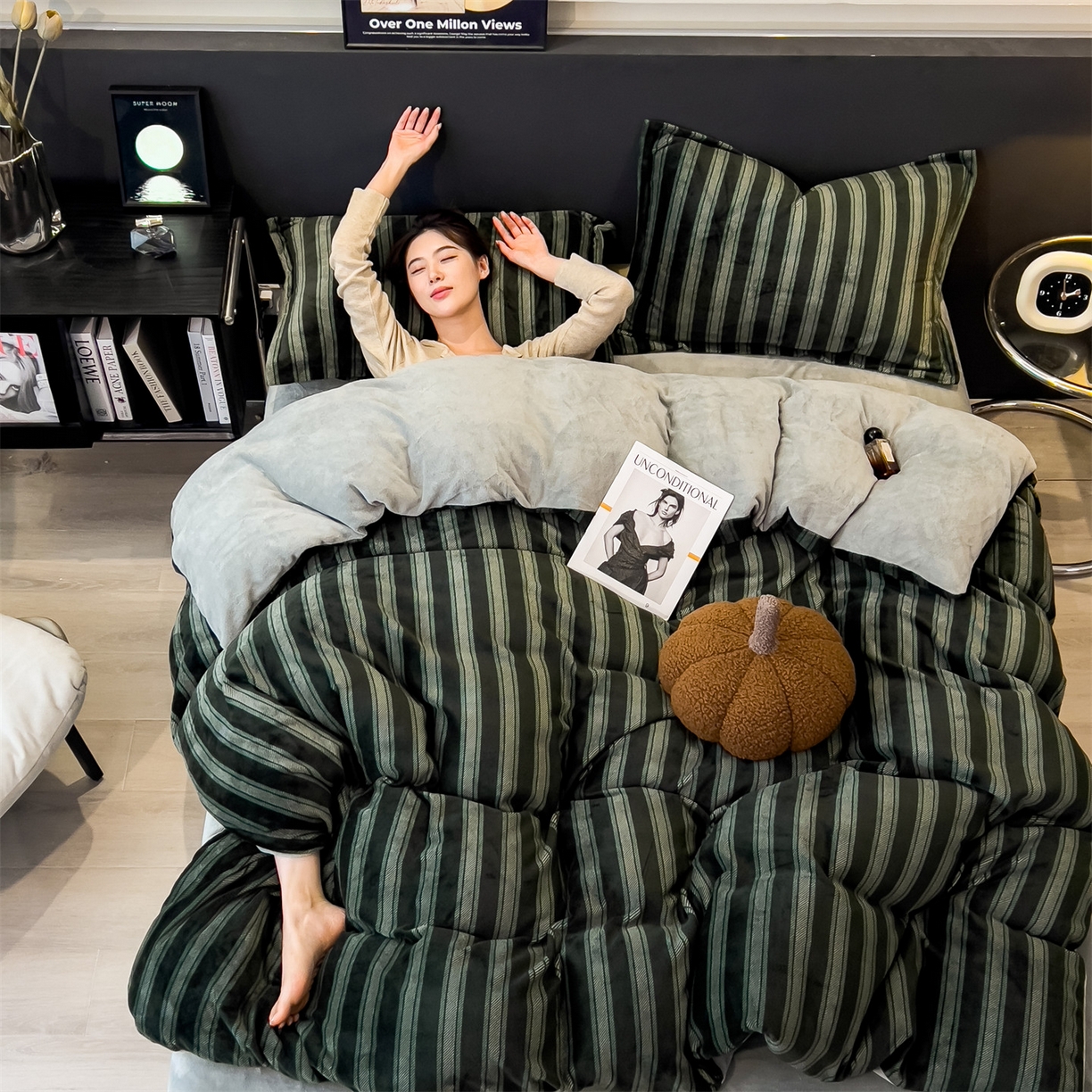 91家纺网 家纺一手货源 找家纺 布凡家居 2026新款A类中古风牛奶绒四件套 绒套件-墨绿竖影