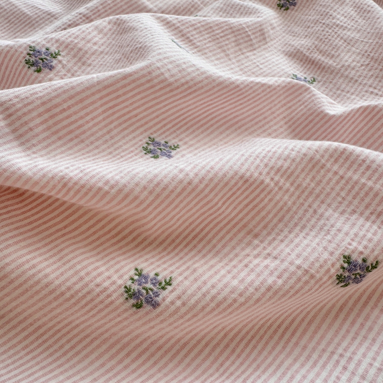 91家纺网 家纺一手货源 找家纺 寐居家纺 2026新款舒适全棉水洗棉提花四件套 提花-铃兰粉