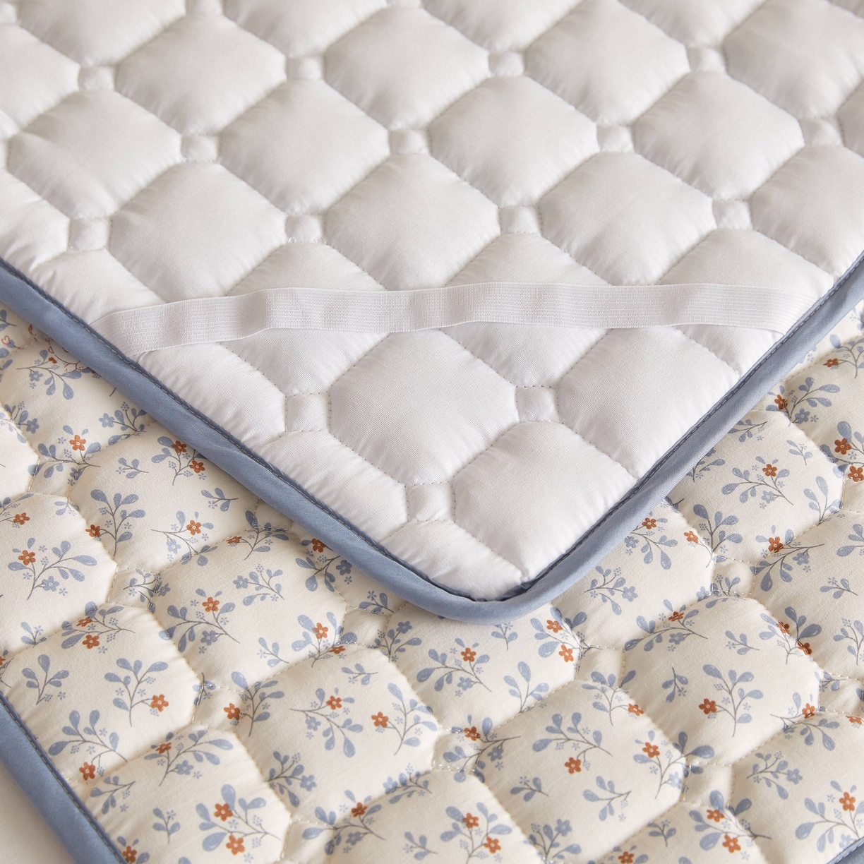 91家纺网 家纺一手货源 找家纺 小桃姐家纺 2026新款四季夹棉防水床护垫 隔脏床垫姨妈垫儿童隔尿垫夹棉枕套 森林舞会