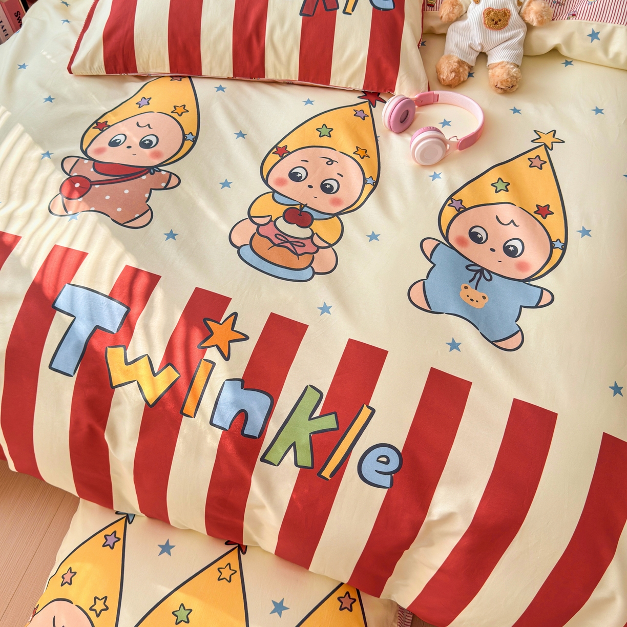 91家纺网 家纺一手货源 找家纺 寐居家纺 2026新款全棉大版数码印花四件套 魔法星人