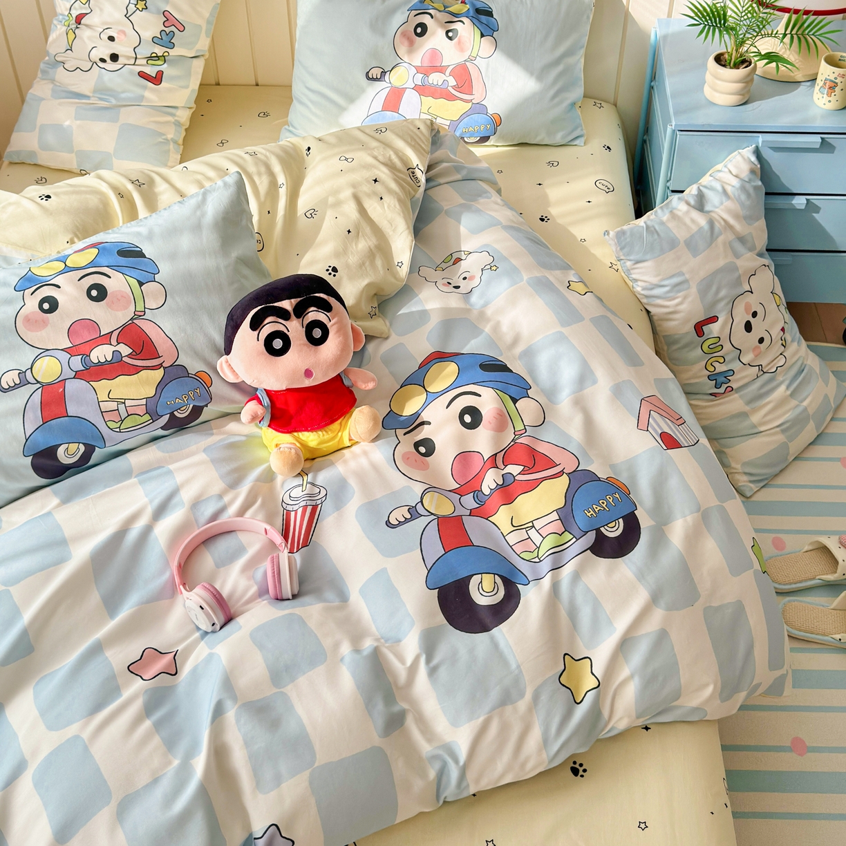 91家纺网 家纺一手货源 找家纺 寐居家纺 2026新款全棉大版数码印花四件套 可爱小新